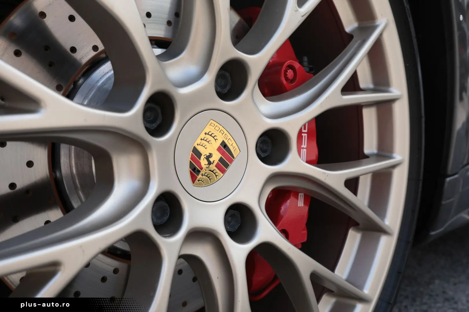 PORSCHE 991 911 Targa 4 GTS Exclusive Manufaktur 1.HAND