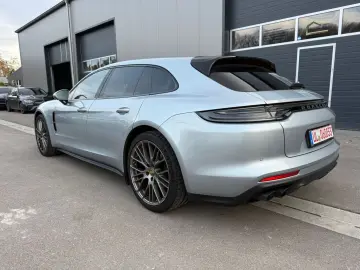 PORSCHE Panamera 4 Platinum Edition Vierradlenkung