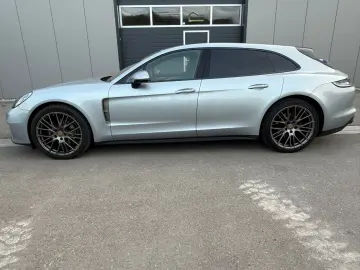 PORSCHE Panamera 4 Platinum Edition Vierradlenkung