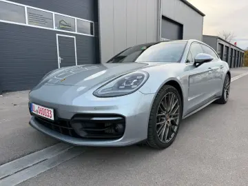 PORSCHE Panamera 4 Platinum Edition Vierradlenkung