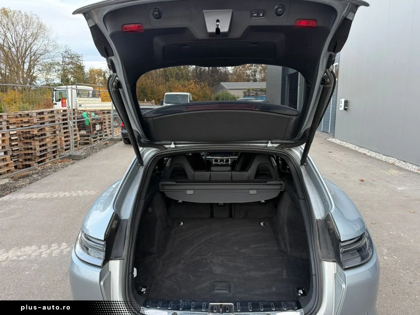 PORSCHE Panamera 4 Platinum Edition Vierradlenkung