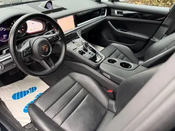 PORSCHE Panamera 4 Platinum Edition 1.Hand 8-fach Pano