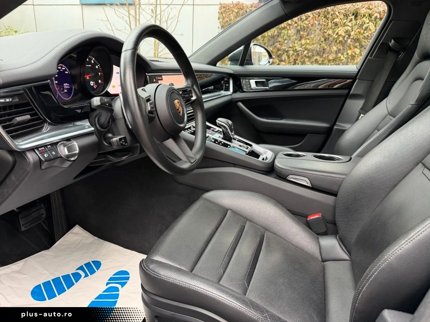 PORSCHE Panamera 4 Platinum Edition 1.Hand 8-fach Pano