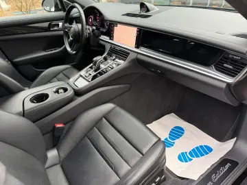 PORSCHE Panamera 4 Platinum Edition 1.Hand 8-fach Pano