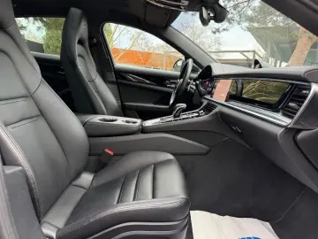 PORSCHE Panamera 4 Platinum Edition 1.Hand 8-fach Pano