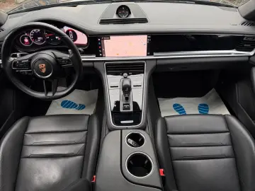PORSCHE Panamera 4 Platinum Edition 1.Hand 8-fach Pano