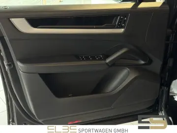 PORSCHE Cayenne Coupe ACC HUD LUFT 21  MATRIX STANDHZG
