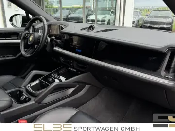 PORSCHE Cayenne Coupe ACC HUD LUFT 21  MATRIX STANDHZG