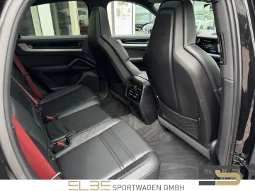 PORSCHE Cayenne Coupe ACC HUD LUFT 21  MATRIX STANDHZG