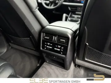 PORSCHE Cayenne Coupe ACC HUD LUFT 21  MATRIX STANDHZG