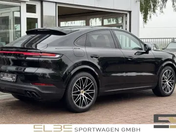 PORSCHE Cayenne Coupe ACC HUD LUFT 21  MATRIX STANDHZG