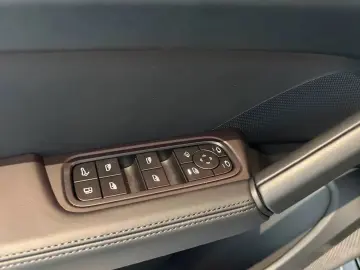 PORSCHE Cayenne E-Hybrid Coupe - 2025