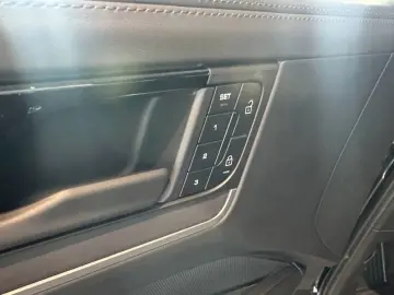 PORSCHE Cayenne E-Hybrid Coupe - 2025