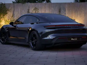 PORSCHE Taycan FACELIFT BATT  PANO AIR 21  MATRIX 360 AC