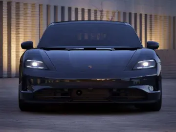 PORSCHE Taycan FACELIFT BATT  PANO AIR 21  MATRIX 360 AC