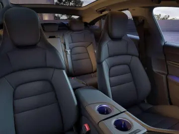 PORSCHE Taycan FACELIFT BATT  PANO AIR 21  MATRIX 360 AC