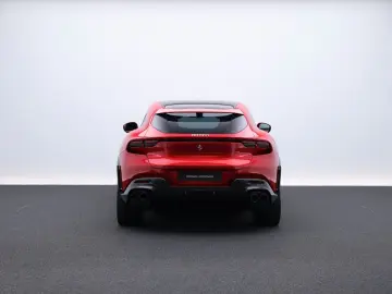 FERRARI Purosangue      Ferrari Frankfurt