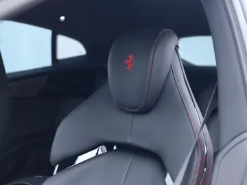 FERRARI Purosangue      Ferrari Frankfurt