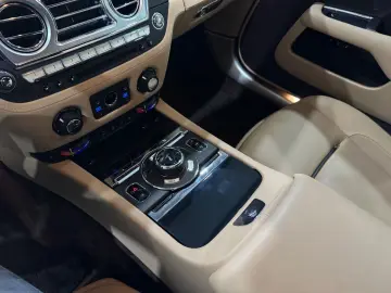 ROLLS ROYCE Wraith 6.6 V12 BlackBadge Mansory Sternehimmel