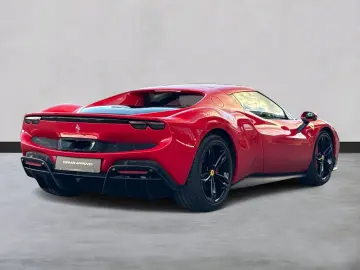 FERRARI 296 GTB  Embleme Navi PDC Klima Leder