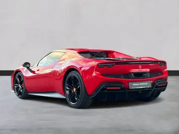 FERRARI 296 GTB  Embleme Navi PDC Klima Leder