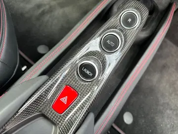 FERRARI F8 Tributo  Karbon AFS Kamera Carplay