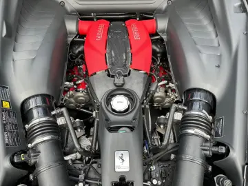 FERRARI F8 Tributo  Karbon AFS Kamera Carplay