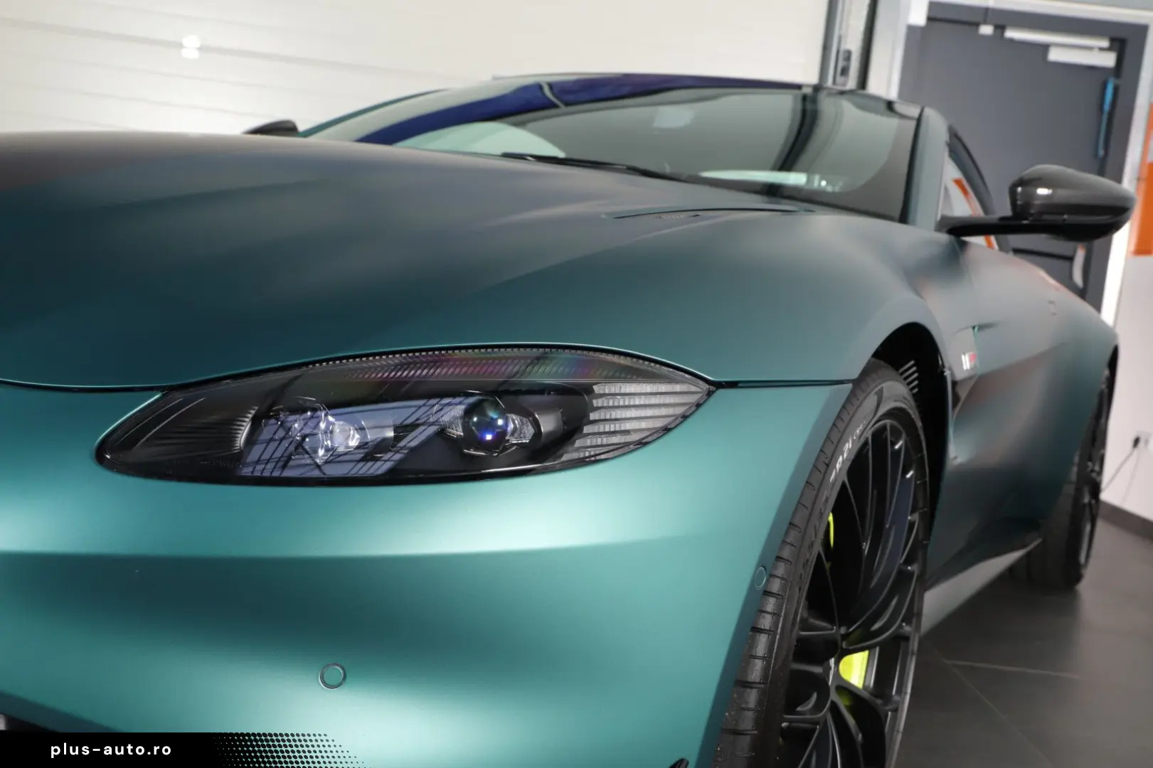 ASTON MARTIN V8 Vantage  F1 SONDERMODELL 1.H