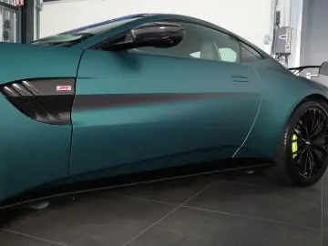 ASTON MARTIN V8 Vantage  F1 SONDERMODELL 1.H