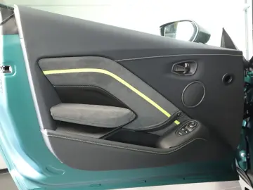 ASTON MARTIN V8 Vantage  F1 SONDERMODELL 1.H
