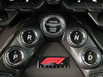ASTON MARTIN V8 Vantage  F1 SONDERMODELL 1.H