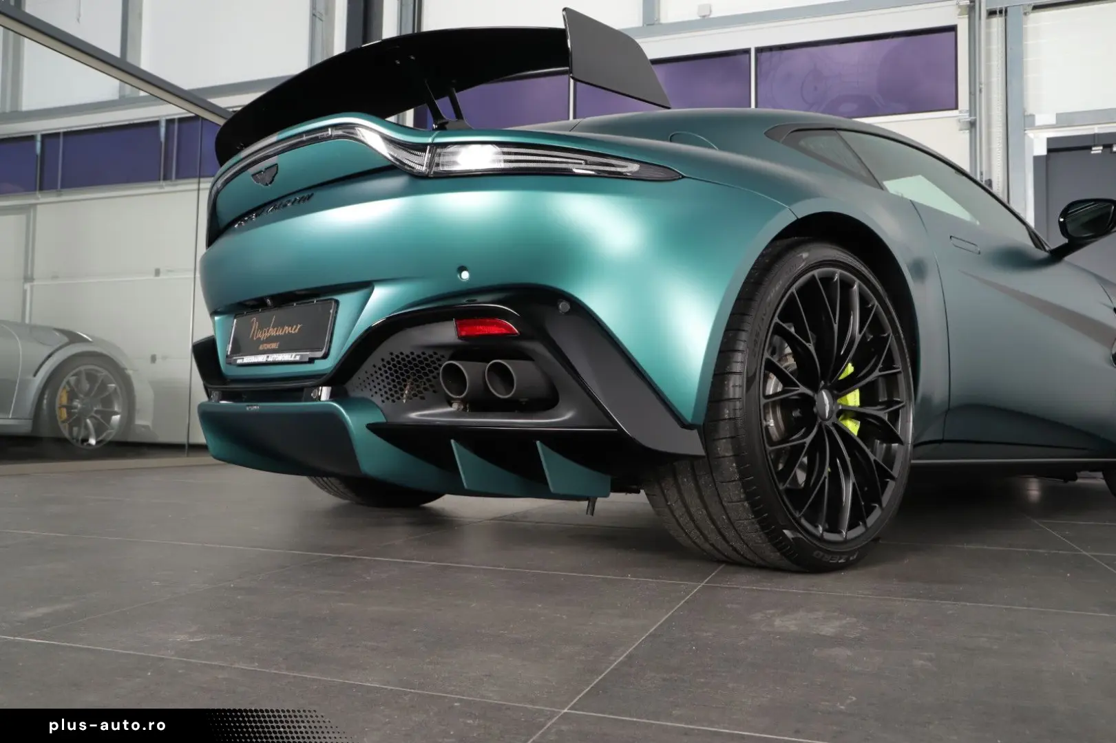 ASTON MARTIN V8 Vantage  F1 SONDERMODELL 1.H