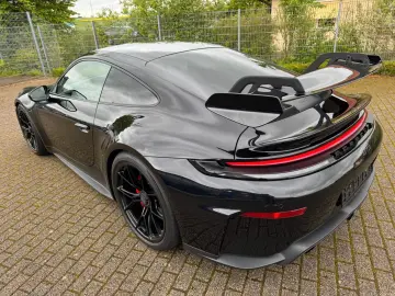 PORSCHE 992.2 GT3 LIFT 18-WEGE BOSE LEDER RACETEX CHRONO