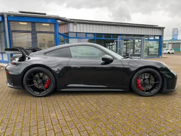 PORSCHE 992.2 GT3 LIFT 18-WEGE BOSE LEDER RACETEX CHRONO