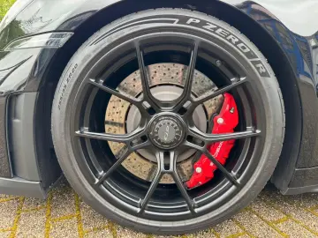 PORSCHE 992.2 GT3 LIFT 18-WEGE BOSE LEDER RACETEX CHRONO
