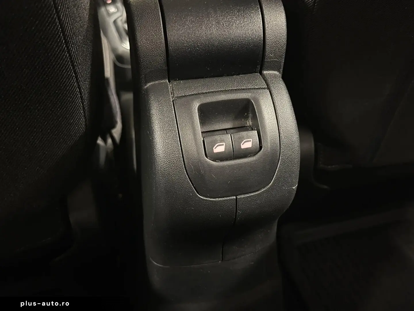 Peugeot 301