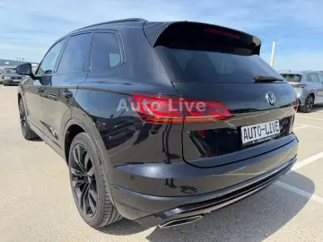 Volkswagen Touareg 3.0 TSI R LINE