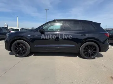 Volkswagen Touareg 3.0 TSI R LINE