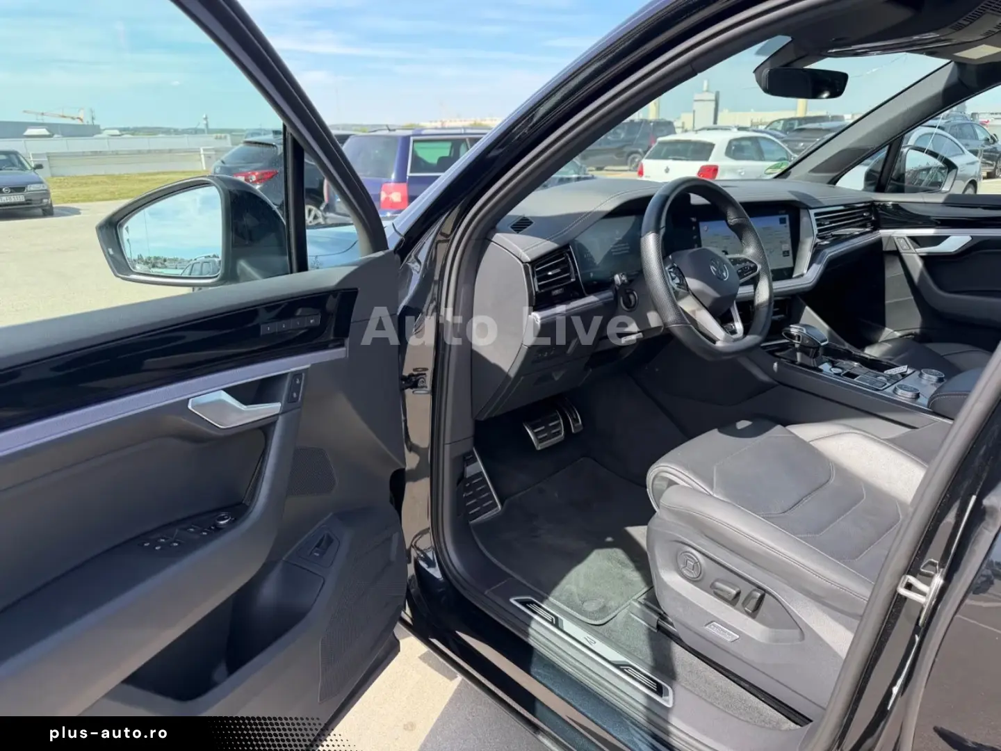 Volkswagen Touareg 3.0 TSI R LINE