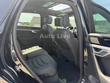 Volkswagen Touareg 3.0 TSI R LINE