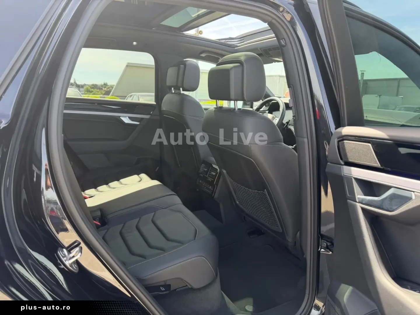 Volkswagen Touareg 3.0 TSI R LINE