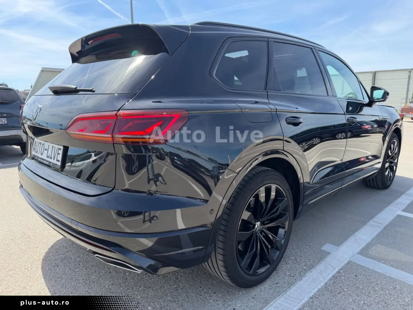 Volkswagen Touareg 3.0 TSI R LINE