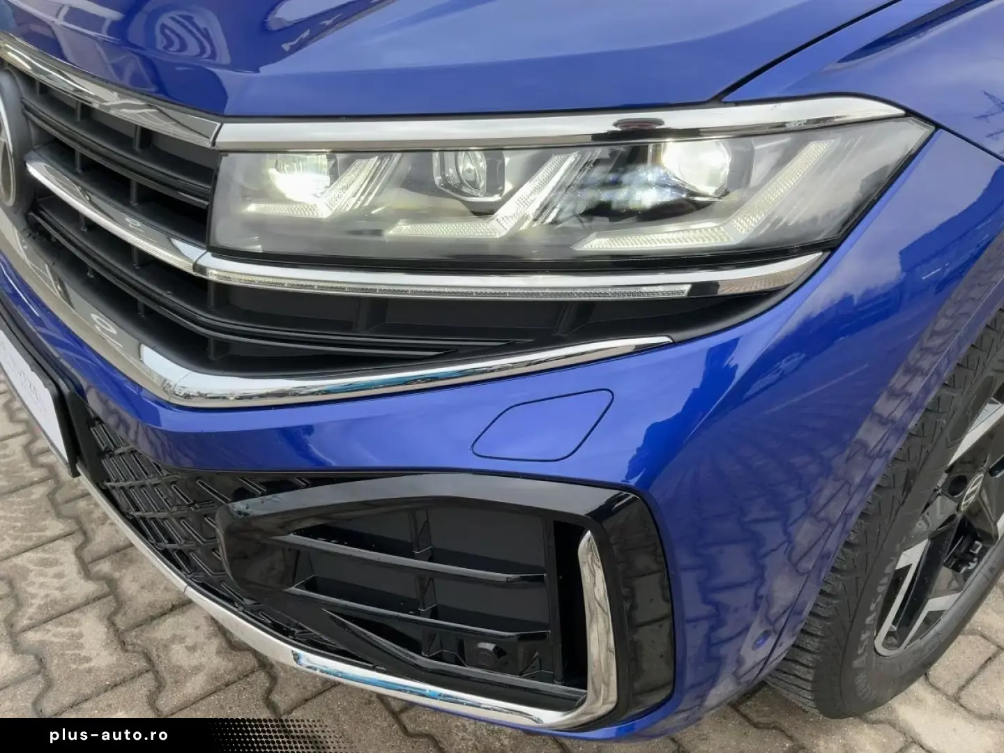 Volkswagen Touareg 3.0 TDI R-LINE HD-MATRIX