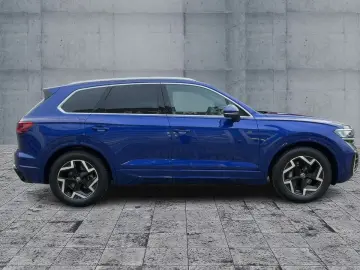 Volkswagen Touareg 3.0 TDI R-LINE HD-MATRIX