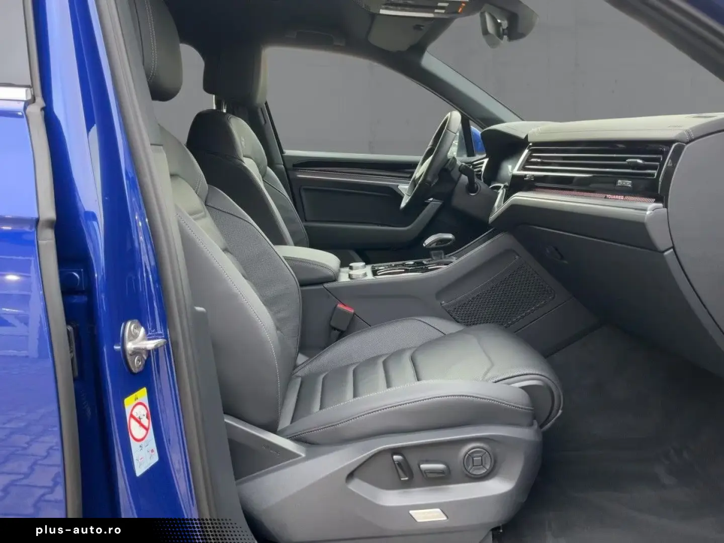 Volkswagen Touareg 3.0 TDI R-LINE HD-MATRIX