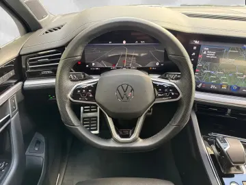 Volkswagen Touareg 3.0 TDI R-Line