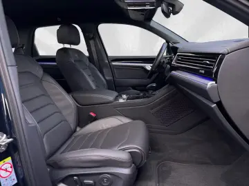 Volkswagen Touareg 3.0 TDI R-Line