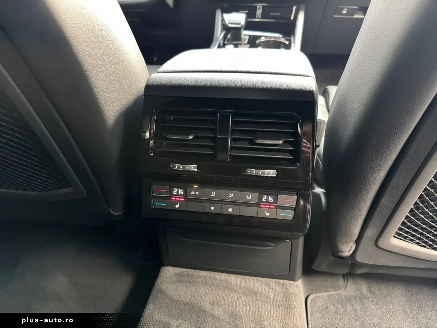 Volkswagen Touareg 3.0 TDI R-Line