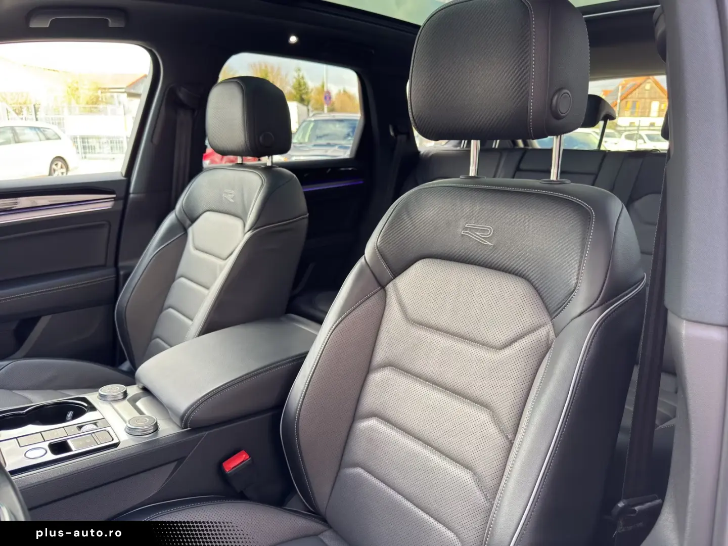 Volkswagen Touareg R-Line 4Motion Panorama