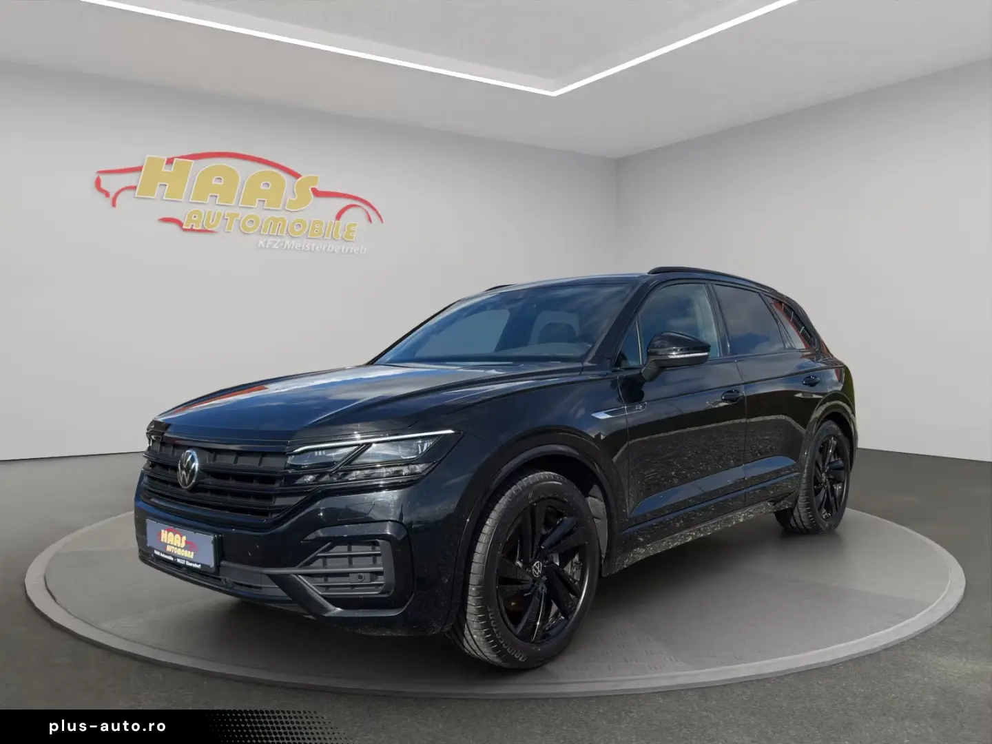 Volkswagen Touareg R-Line 4Motion Panorama